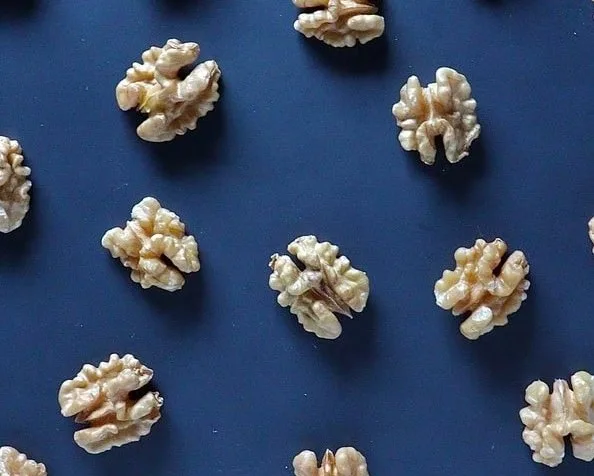 A photo of walnuts